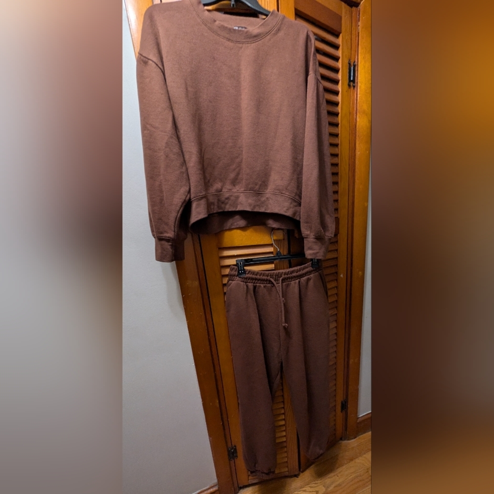 Zara Women’s Sweatshirt & Pants Matching Fleece Set Size L Brown Color